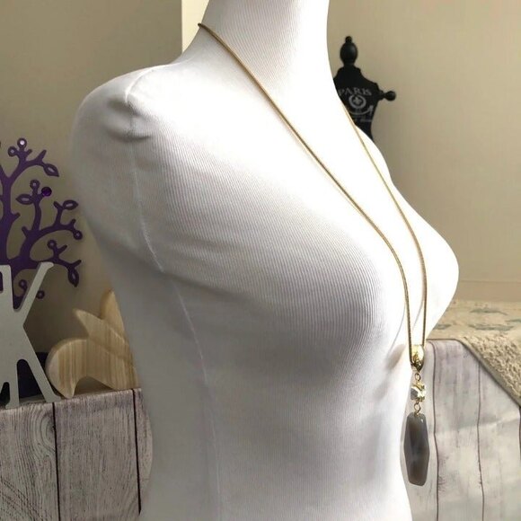 Charming Charlie Gold Snake Chain Pendant Necklace - Picture 4 of 9